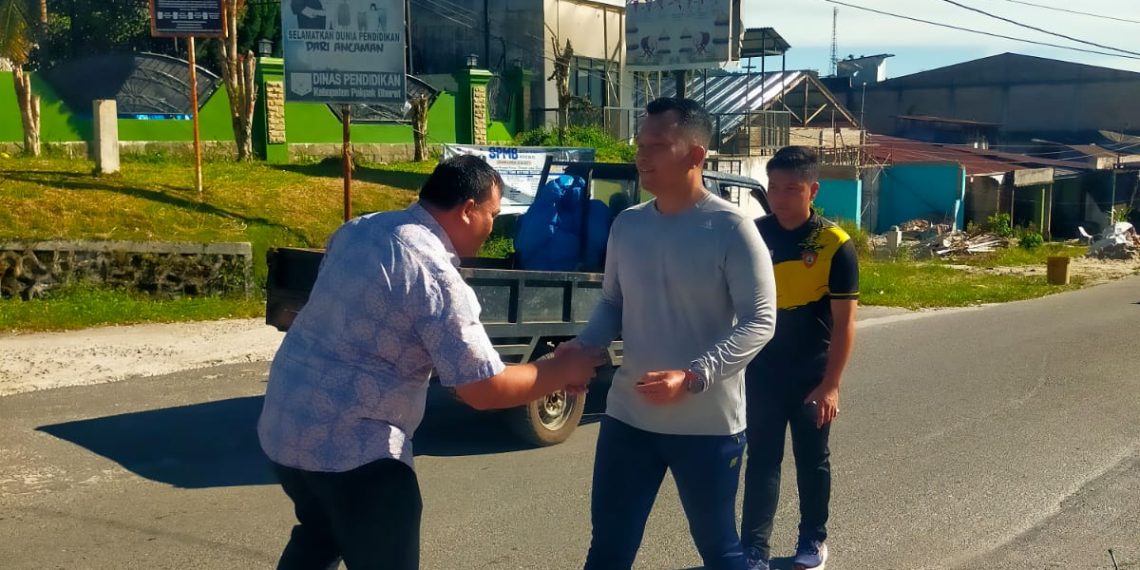 Uji Fisik Dan Mental Tim Sepak Bola Polres Pakpak Bharat Kapolres Ajak Personil Lari Pagi Sejauh 10 KM.