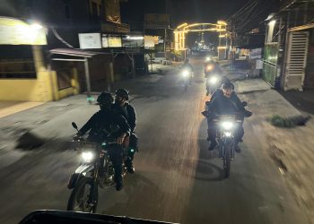 Patroli Dini Hari, Brimob Polda Sumut Antisipasi Guantibmas dan Sambangi Warga Secara Humanis di Medan