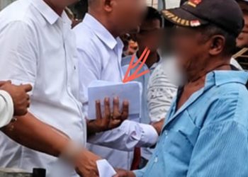 Kampanye Pilkades 2026! Diduga Calon Kades Tanjung Gusta Nomor 5 Bagi-bagi Amplop, Warga Pertanyakan Aturan Pemilihan