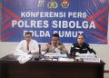 Polres Pakpak Bharat Gelar Konferensi Pers Ops Antik Toba 2026 Berhasil Ringkus Bandar, Pengedar, Penyalahgunaan Narkoba Dan Grebek Sarang Narkoba ( GSN ).