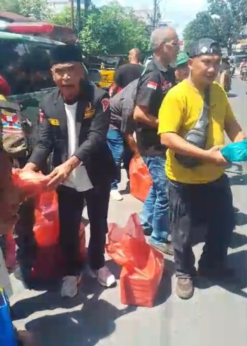 Jumat Berkah, DPC GRIB JAYA Kota Medan dan PAC GRIB JAYA Medan Denai Bagikan 700 Nasi Kotak kepada Panti Asuhan, Sopir Angkot, dan Masyarakat