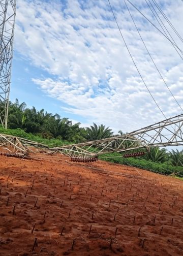 Cuaca Ekstrem Robohkan 12 Tower Transmisi PLN di Sumatera Utara, Pasokan Listrik Berhasil Dinormalkan