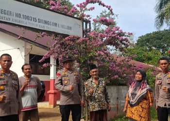 Dalam Rangka HUT Bhayangkara Ke – 80 Sat Brimob Polda Sumut Gercep Bangun Sanitasi Air Bersih Bagi Pelajar SD Di Kec. Angkola Timur.