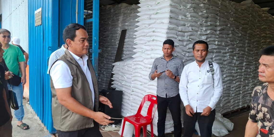 Pimwil Bulog Sumut Tinjau Hari Terakhir Pengangkutan Bantuan Pangan untuk Warga Kota Medan