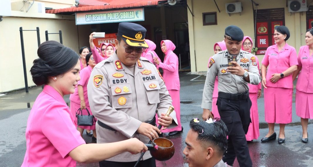 20 Personel Polres Sibolga Naik Pangkat, Kapolres: Jadikan Amanah untuk Tingkatkan Profesionalisme