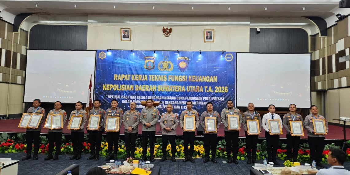 Polres Pakpak Bharat Raih 2 Penghargaan Dari Kapolri Di Bidang Keuangan.