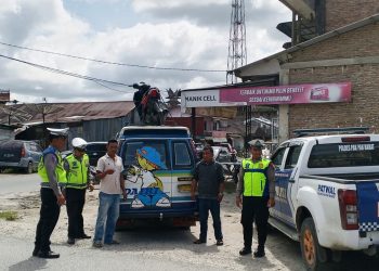 Tertib Berlalu Lintas Sat Lantas Polres Pakpak Bharat Berikan Binluh Dan Dikmas Kepada Masyarakat.