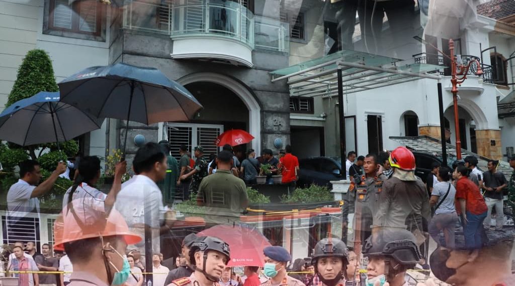Brimob Polda Sumut Turunkan Tim Jibom, KBR, dan SAR Tangani Ledakan Rumah di Grand Polonia Medan