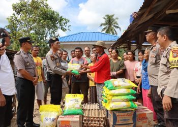 Wujud Kepedulian Pasca Banjir, Polres Tapanuli Tengah Salurkan Paket Sembako untuk Warga Hutanabolon