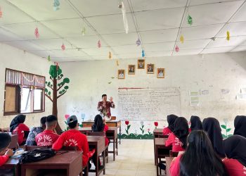 Humas Polres Pakpak Bharat Ajak Pelajar SMA Negeri 1 Sigunung Bijak Dalam Bermedia Sosial.