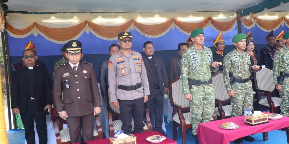 TNI – Polri Solid Rangkaian Hari Jadi Pemkab Pakpak Bharat Ke – 23 Dan Pesta Budaya Oang Oang Berjalan Dengan Aman Dan Kondusif.