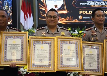 Kapolres Sibolga AKBP Eddy Inganta Terima Dua Penghargaan Kapolri, Polres Sibolga Raih Predikat WBK dan Pelayanan Prima