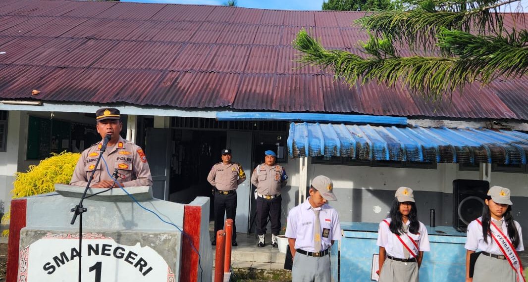 Jadi Pembina Upacara Di SMA Negeri 1 Kerajaan Ini Yang di Sampaikan Kapolsek Kerajaan.