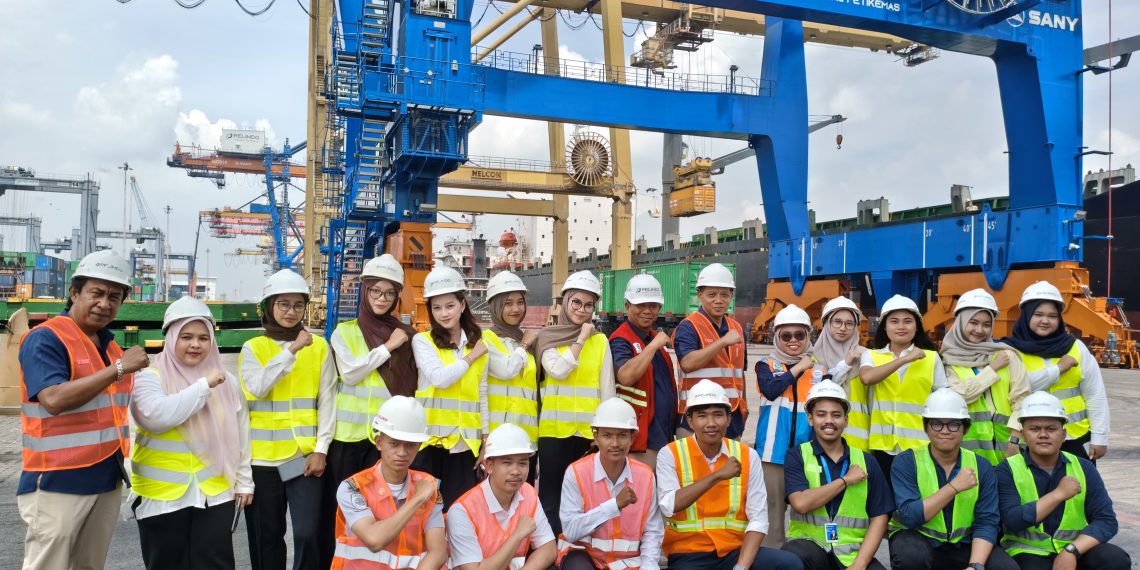 Pelindo Regional 1 Belawan Kenalkan Ekosistem Kepelabuhanan kepada Mahasiswa Magang