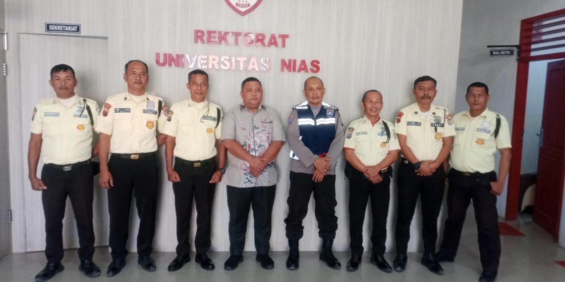 Sat Binmas Polres Nias Ajak Satpam Bantu Polri Jaga Kamtibmas Agar Tetap Kondusif.