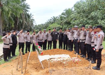 Peduli Dengan Rekan Seangkatan Yang Meninggal Dunia Alumni Seba PK Polri 1995 – 1996 IKABHAMAS/SBE Open Donasi Dan Salurkan Bantuan.