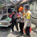 Tak Sekadar Mengamankan, Polres Karo dan Brimob Layani Mobilitas Warga Pengungsi Sinabung