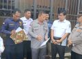 POLRES BINJAI SIAPKAN PERSONIL DAMPINGI TIM DARI PENGADILAN NEGERI BINJAI DI LOKASI EKSEKUSI TANAH DAN BANGUNAN