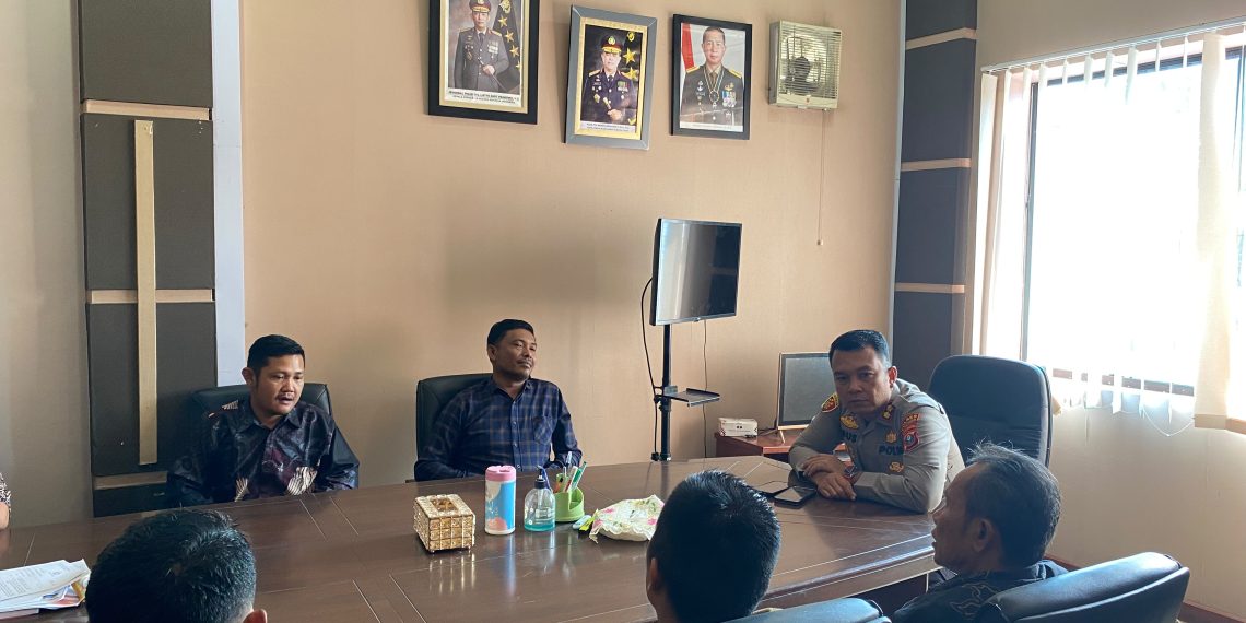 Kapolres Pakpak Bharat Terima Kunjungan Silaturahmi KPU Kab. Pakpak Bharat Terkait Pemuktahiran Data Pemilih Berkelanjutan (PDPB)