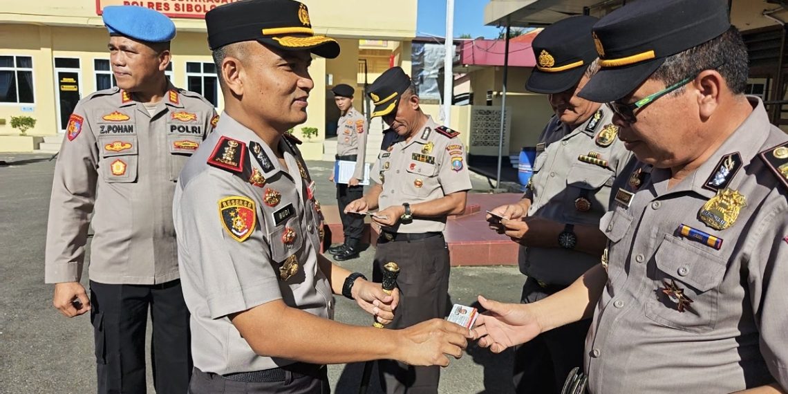 Polres Sibolga Gelar Gaktiblin, Kapolres Pimpin Langsung Pemeriksaan Personel