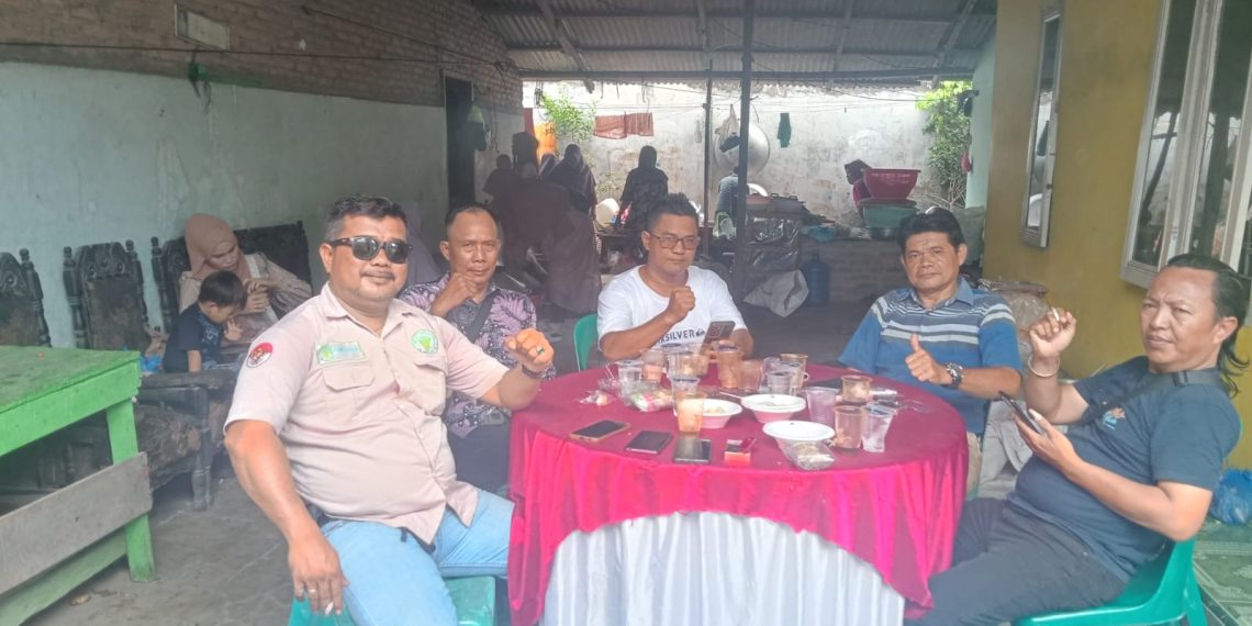 Pererat Silaturahmi, Ketua FORWAKA Medan Irwansyah Ginting Hadiri Sunatan Rasul Putra Abdul Latief Nasution