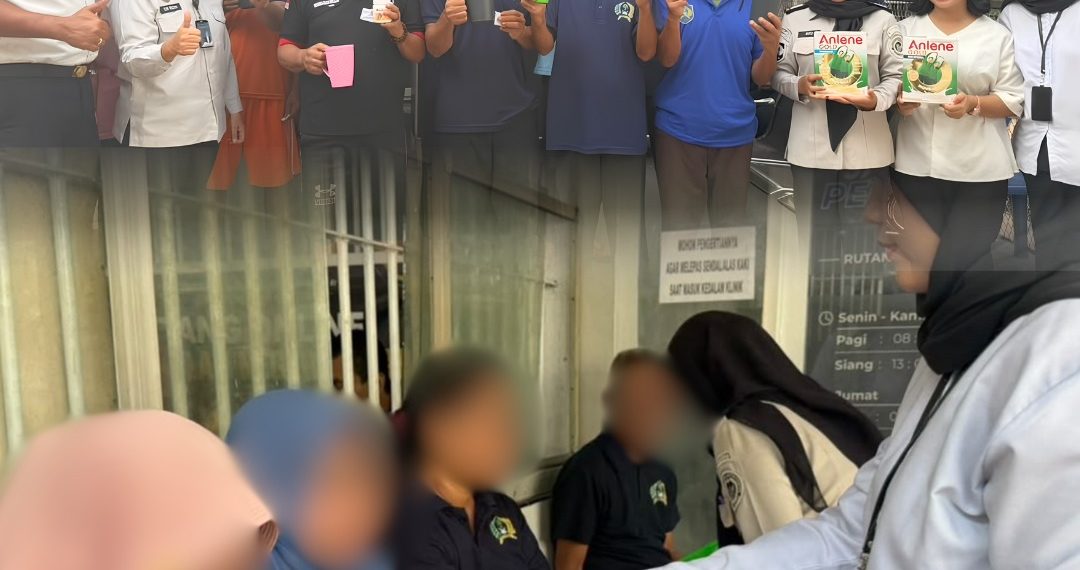 KEGIATAN PAGI WARGA BINAAN LANSIA RUTAN TANJUNG PURA BAGIKAN SUSU DAN VITAMIN SEKALIGUS GELAR SENAM PAGI DAN PENGECEKAN KESEHATAN