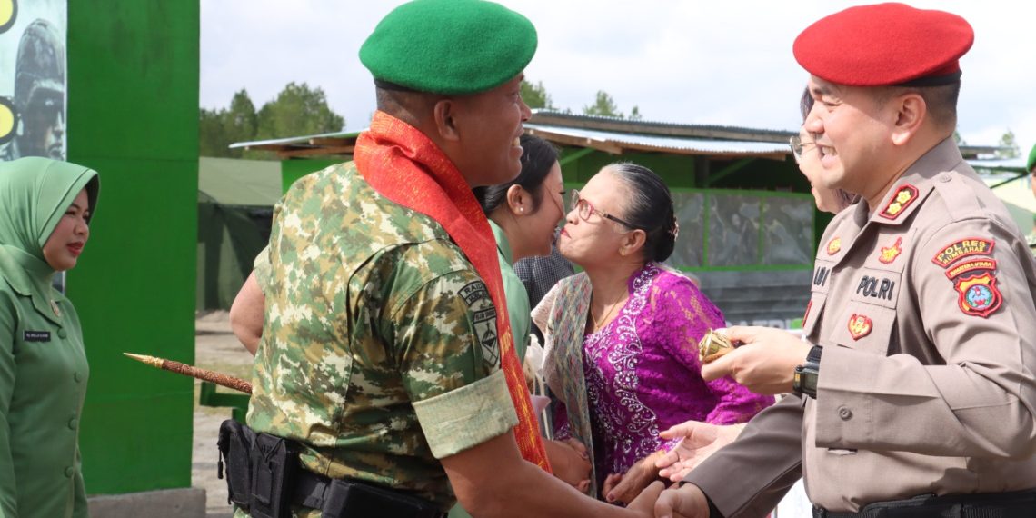 Sambut Danyonif TP 955/HS yang Baru, Kapolres Humbahas Tegaskan Soliditas TNI-Polri