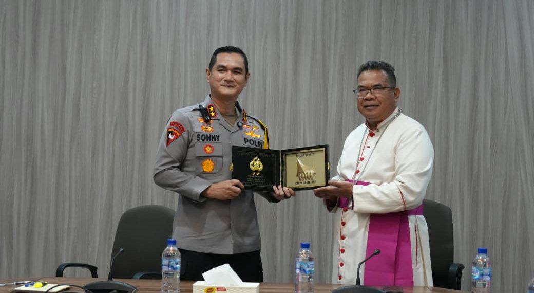 Kapolda Sumut Rangkul Keuskupan Agung Medan, Ajak Perangi Narkoba dan Kejahatan Sosial